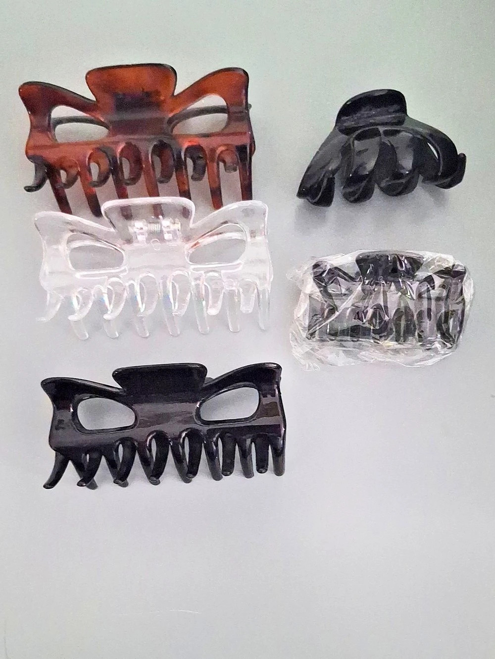 Bememo Women’s Hair Claw Clips – 5 Piece Set – Like New